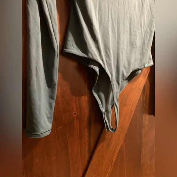 lululemon athletica Teal Turtleneck Bodysuit - Picture 8 of 8